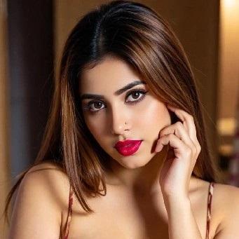 Zoya Khan