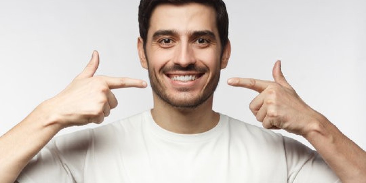 Smile Makeover Guide in Al Rigga Dubai