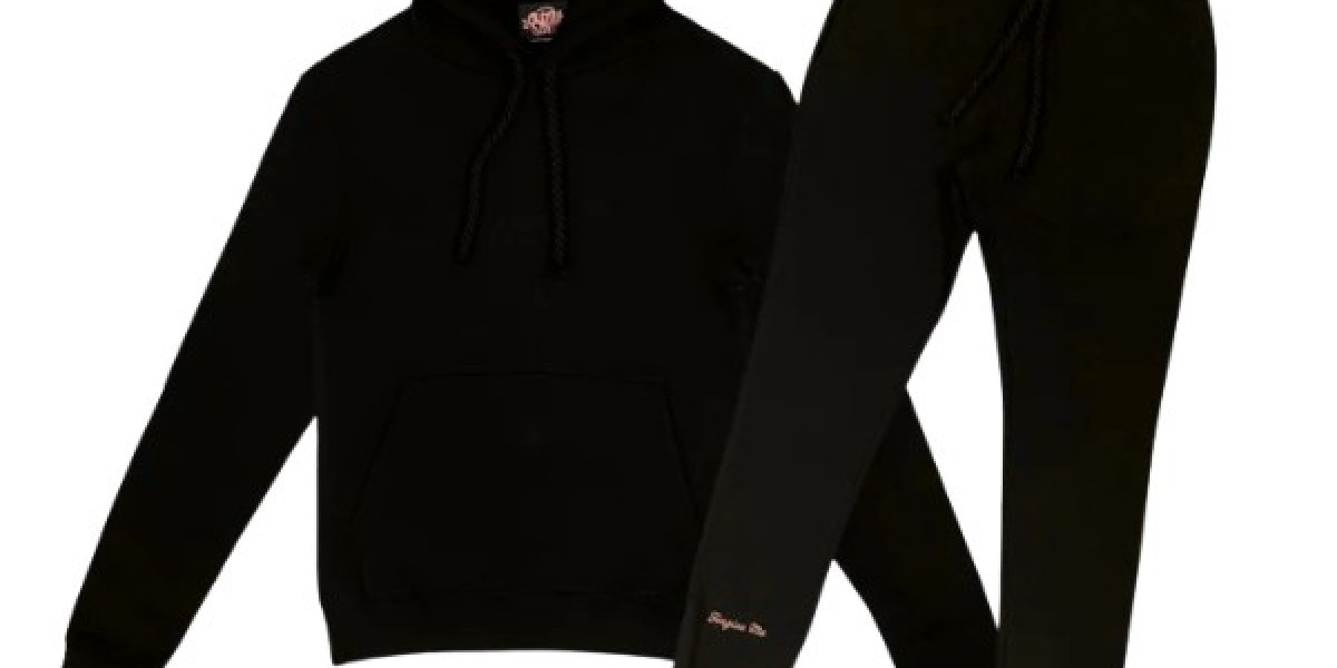 Syna World Tracksuit: Function Meets Fashion