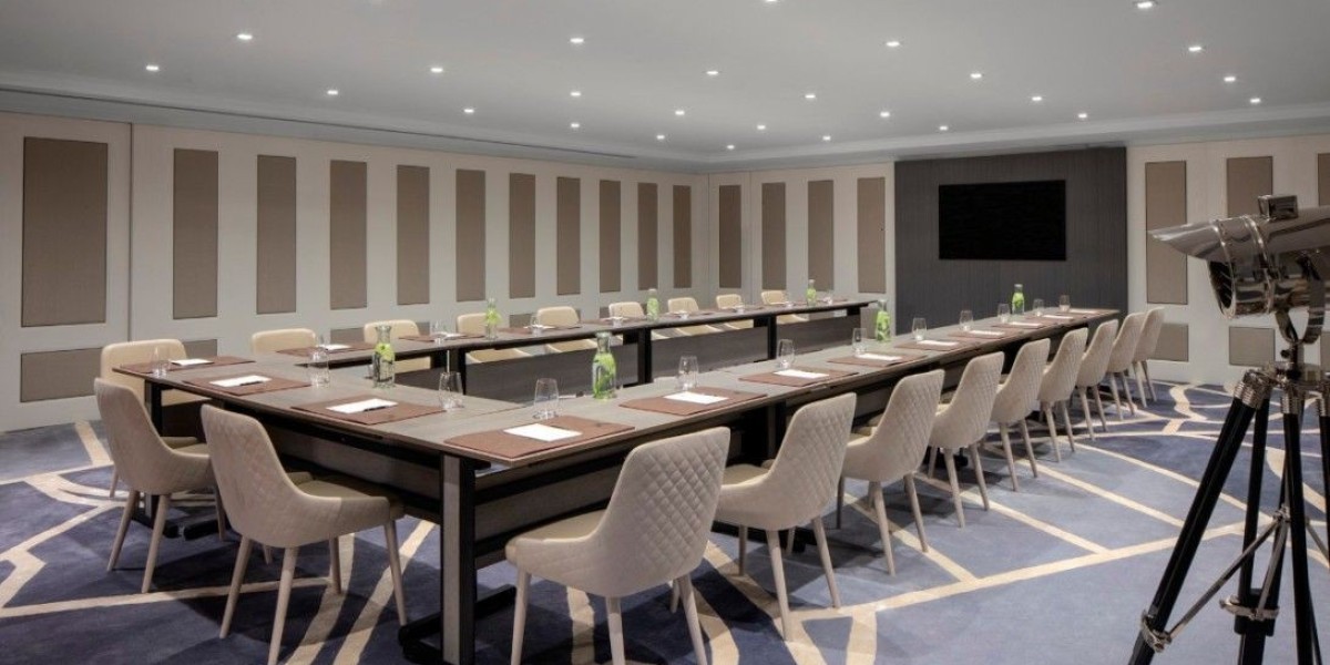 Finding the Perfect Oasis: Why Your Next Business Meeting Needs a New Venue