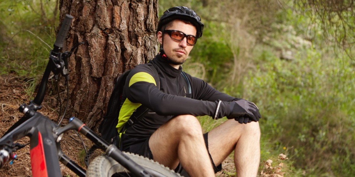 Mens Cycling Shorts | Comfort, Fit & Performance Gear