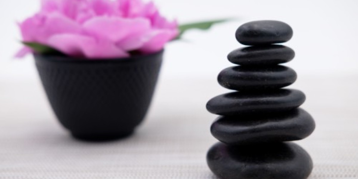 Hot Stone Massage in Scottsdale: Your Ultimate Stress Relief Guide