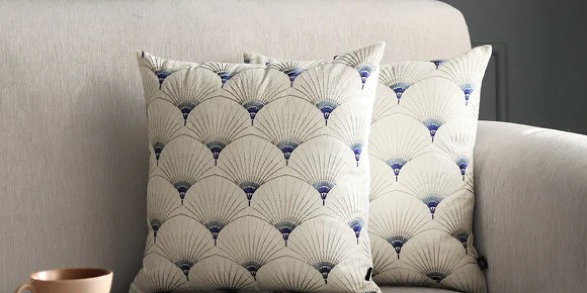 What Are the Disadvantages of Silk Pillow Covers?