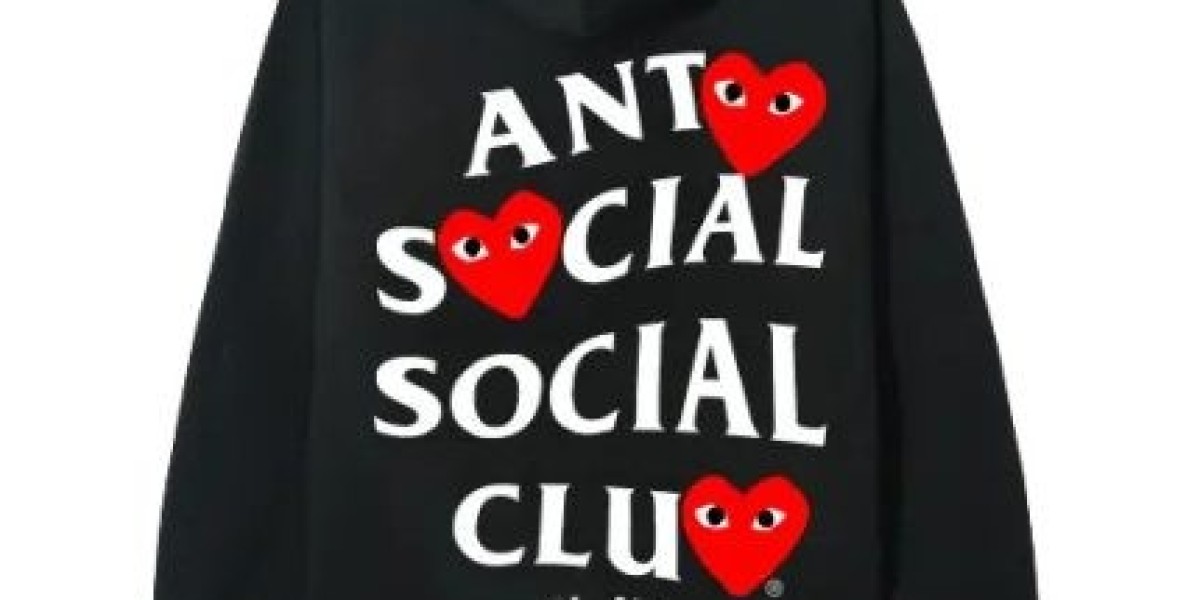 Comme Des Garcons Canada 2025 Redefining Modern Fashion