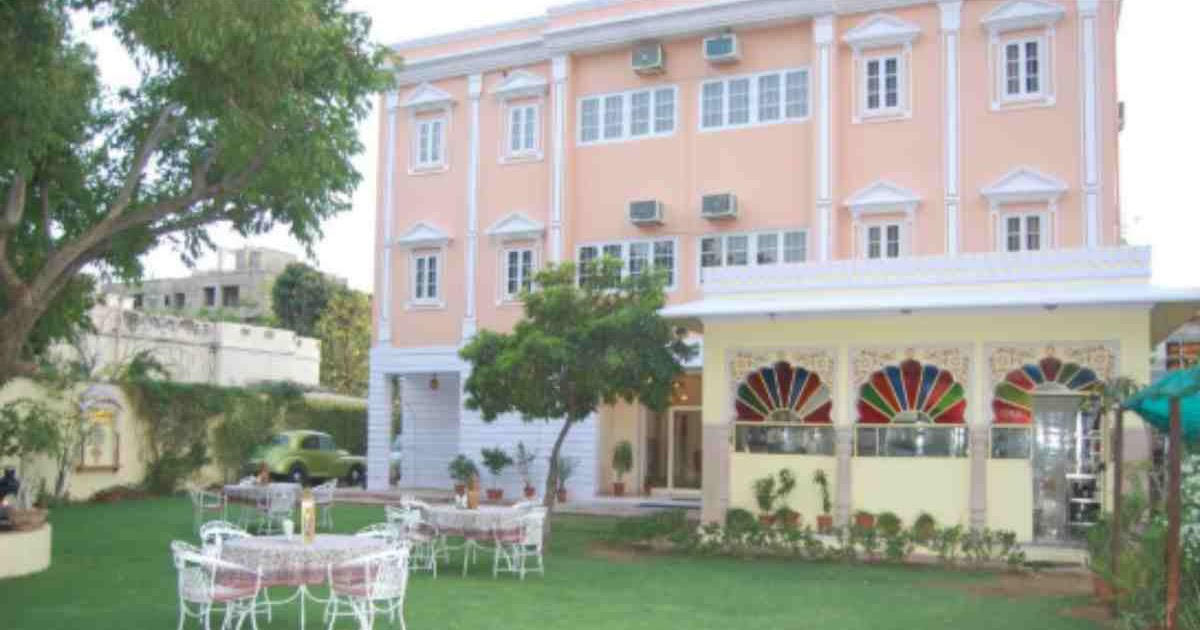 How to Choose the Best Heritage Hotels in Jaipur