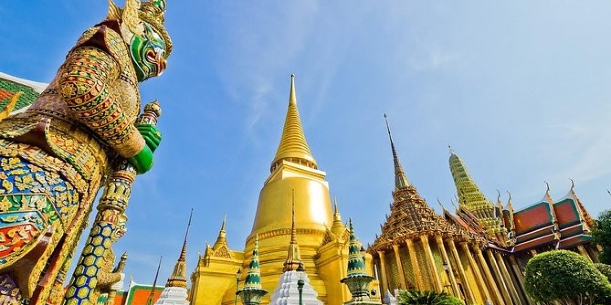 Why Bangkok Private Tours Are the Best Way to Explore Thailand’s Vibrant Capital