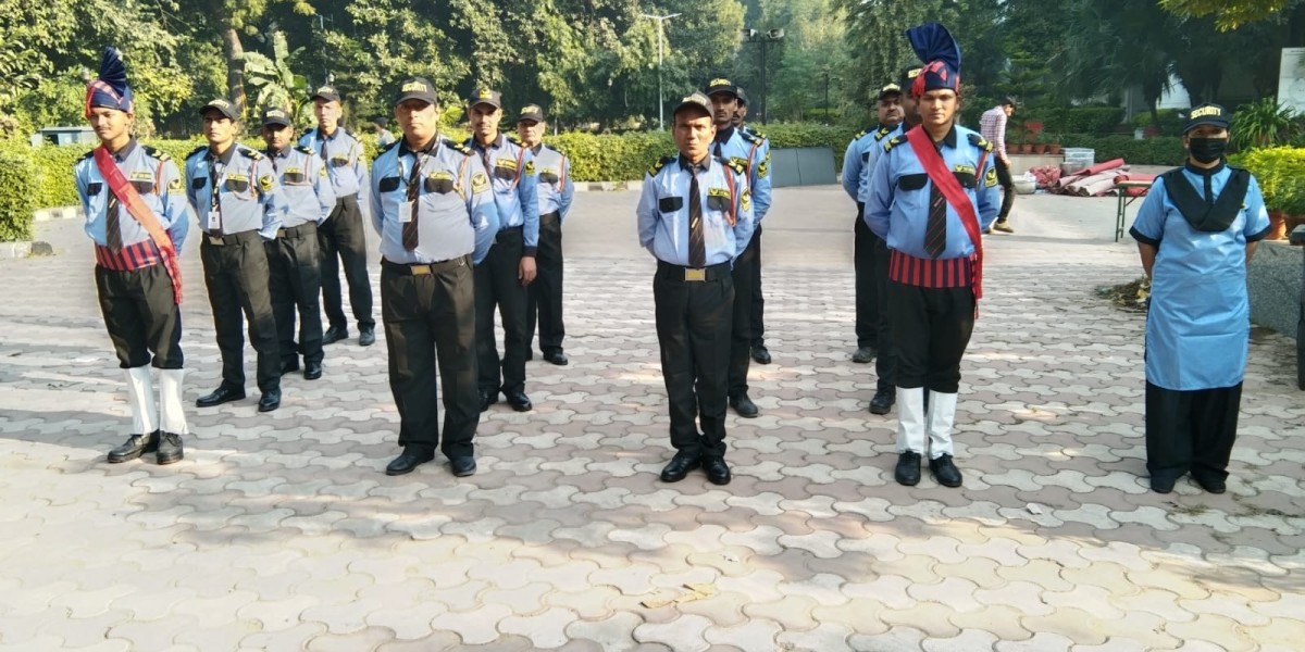 Complete Security Guard and Housekeeping Solutions in Delhi for Organized and Secure Environments
