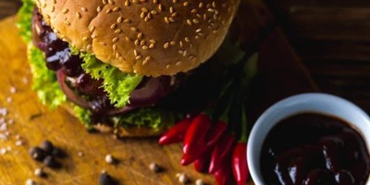 How the Best Burgers in Lahore Stay So Flavorful