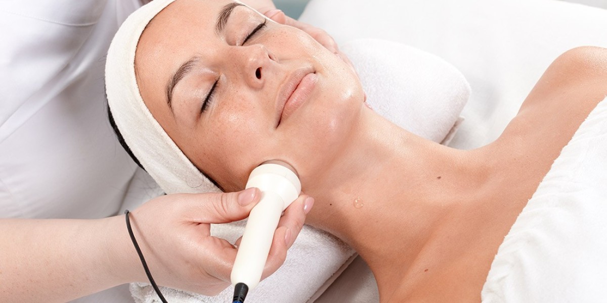 Clear, Smooth, and Even Skin Starts Here: Advanced Solutions at a Leading Aesthetic Clinic in Lahore