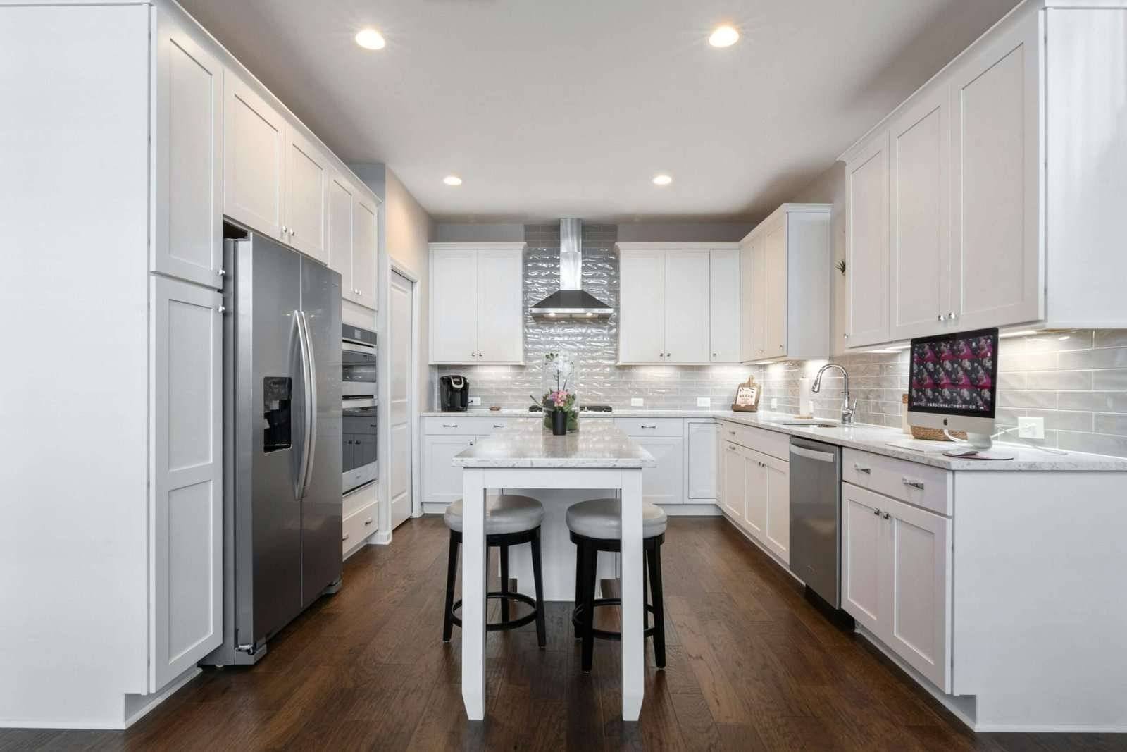 Kitchen Cabinets Seller in Orlando | Best Kitchen Cabinet Dealer in Orlando, FL