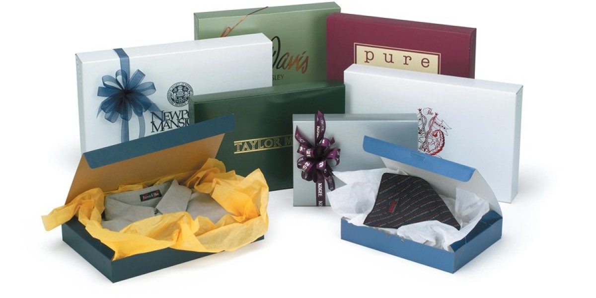 Top Features Every Clothing Brand Should Add to Their Custom Apparel Boxes