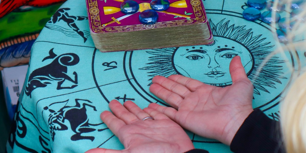 Best Astrologer in Ontario – Your Complete Guide to Trusted Astrology Services