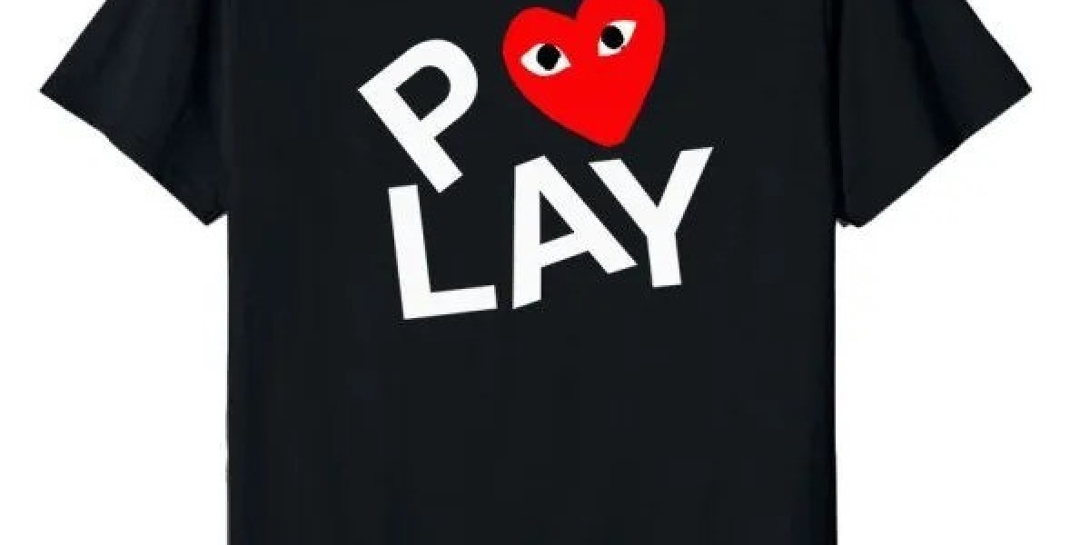 Comme des Garçons Clothing: The Avant-Garde Fashion Brand Redefining Style in the USA (2026 Guide)