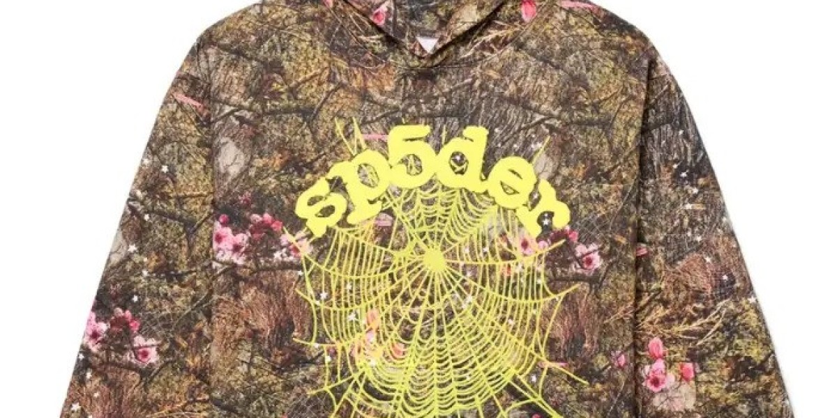 Sp5der Hoodie Clothing: The Rise of America’s Most Talked-About Streetwear Brand in 2025