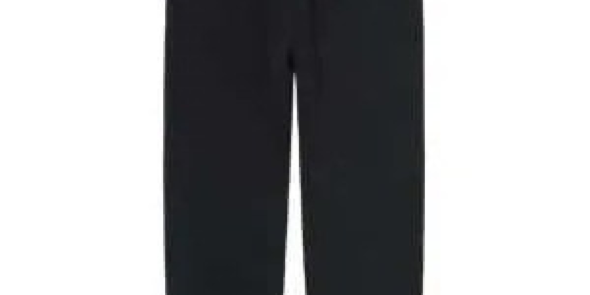 Stüssy Sweatpants Blending Ease with Iconic Street Style