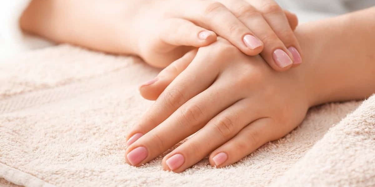 Nail Health: A Complete Guide to Strong, Healthy Nails