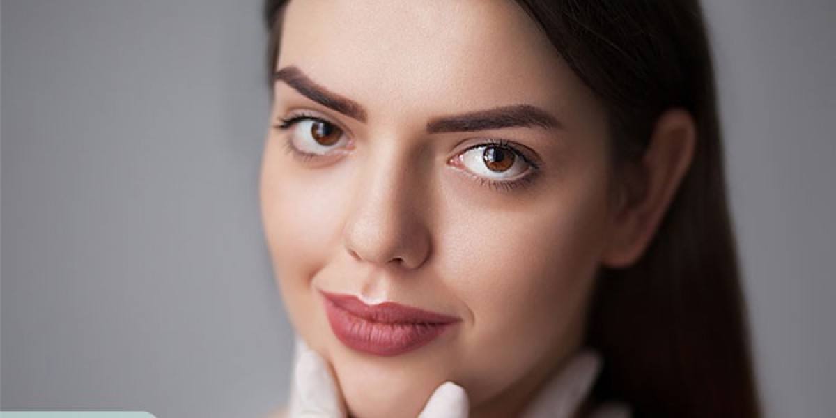 Non-Surgical Jawline Contouring in Islamabad Explained