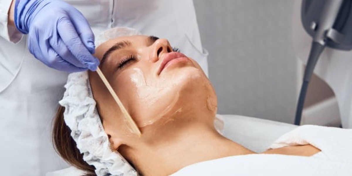 From Dull to Radiant: Transformative Chemical Peels in Dubai