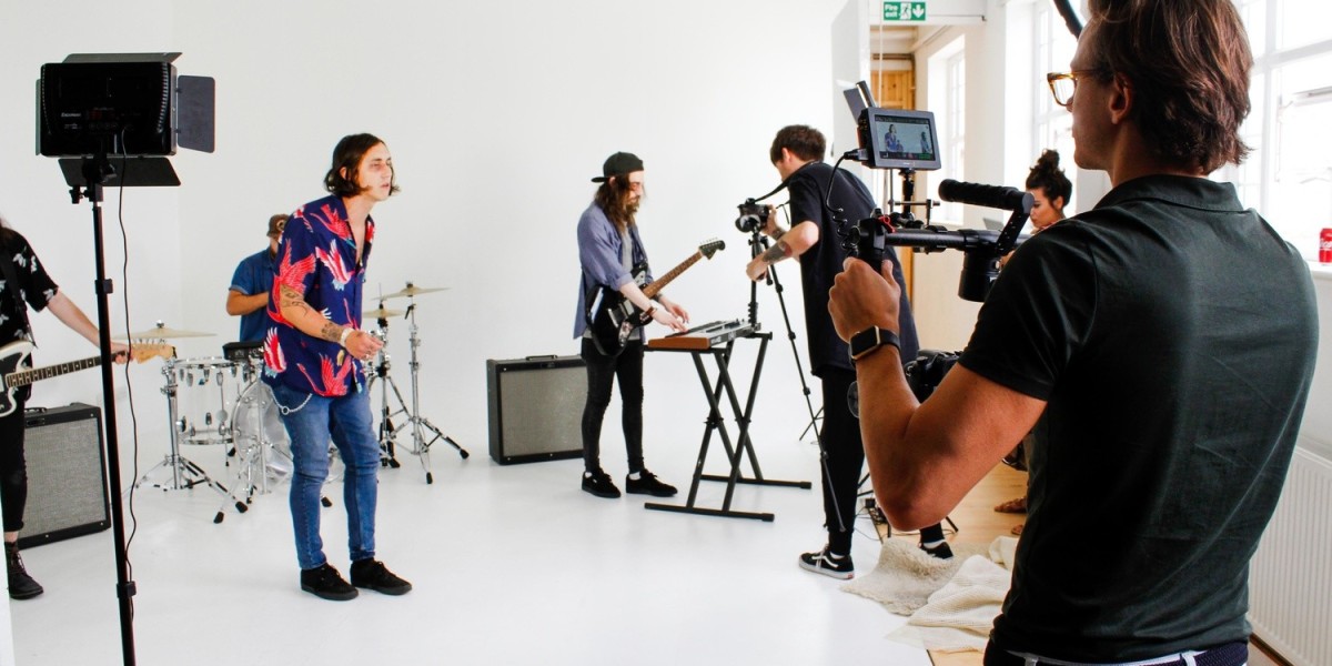 Guide to organizing a music shoot in Vista, CA