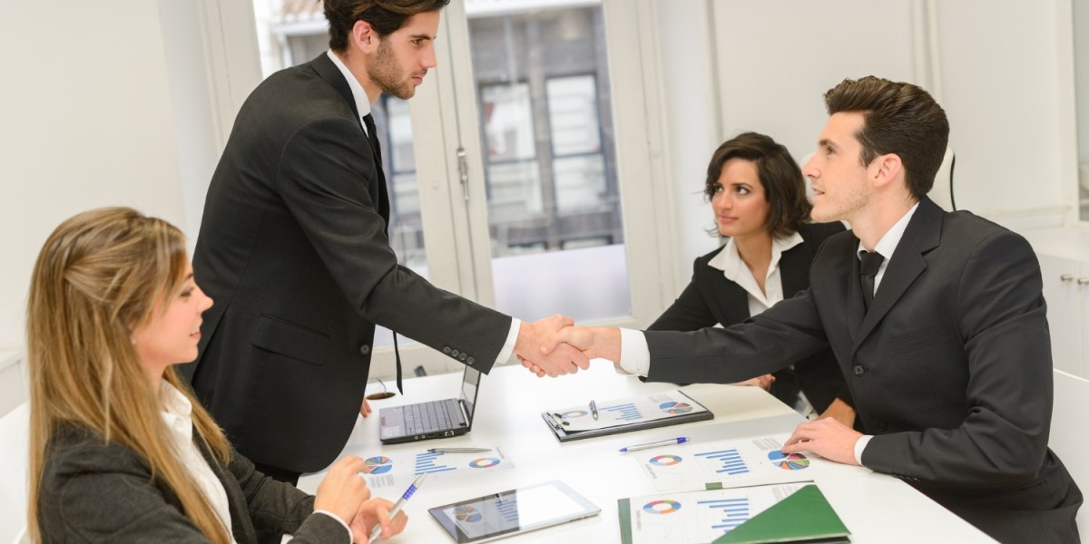 Why Agenzias is a Valuable Partner for Growing Online Businesses