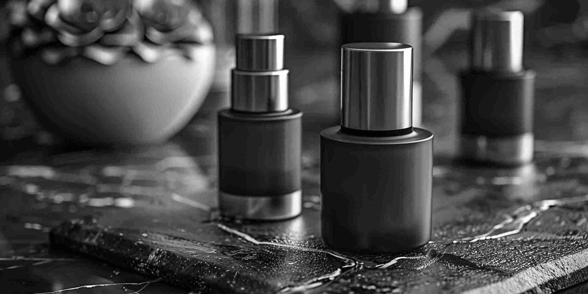 Amber Scent: A Journey into Warmth, Depth, and Timeless Elegance