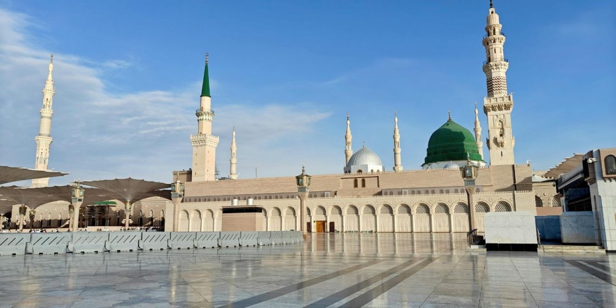 The Ultimate Guide to Booking Umrah from the United States