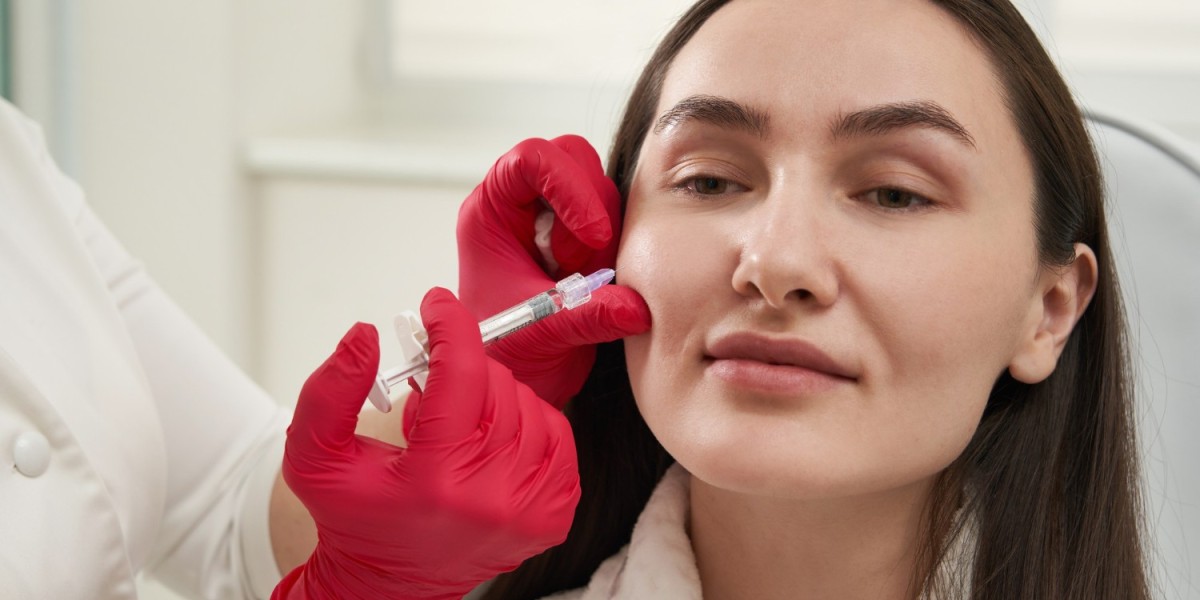 Choosing Between Botox and Dermal Fillers in Dubai
