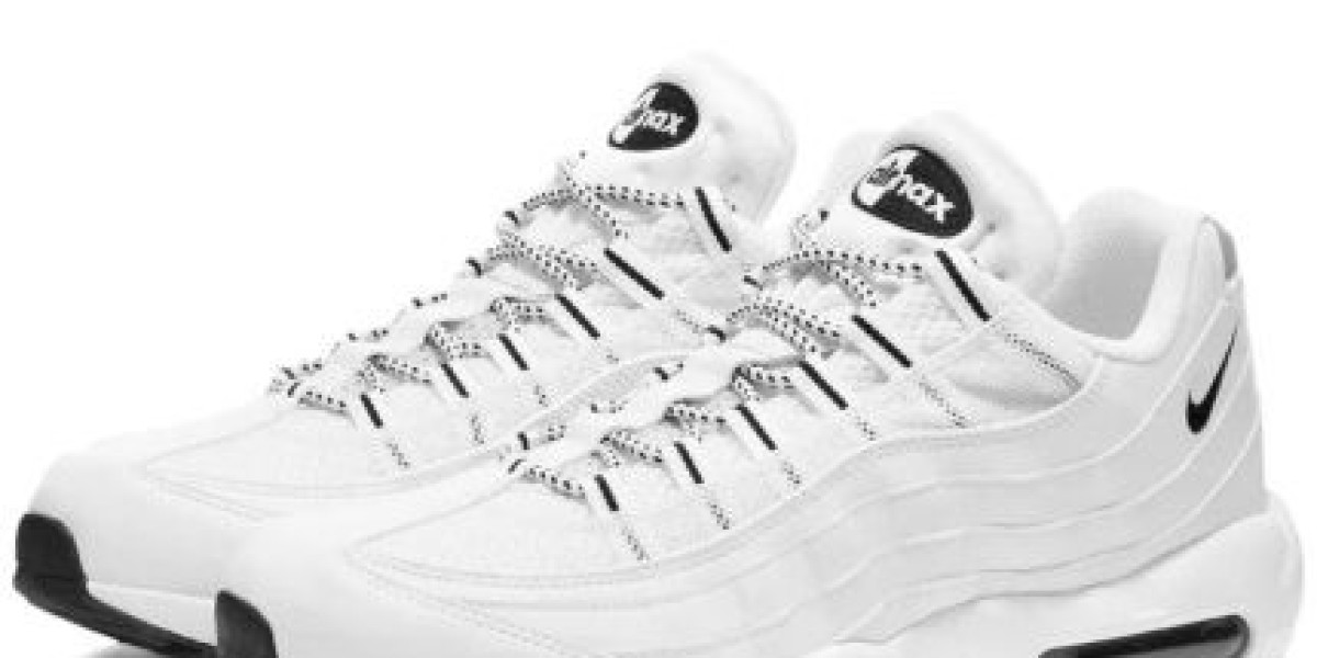 Corteiz Air Max 95 Christmas Sale UK – Limited Streetwear Drop at Winter Prices