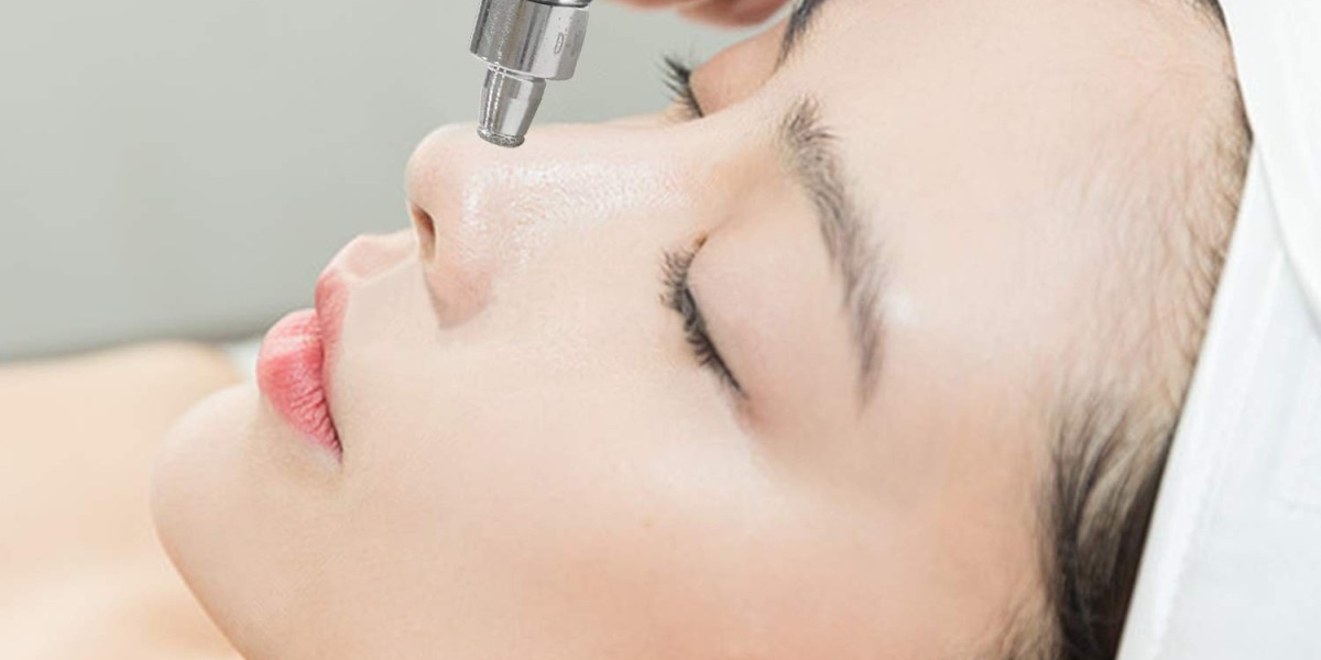 Effective Hair Loss Solutions at Dermatech Polyclinic