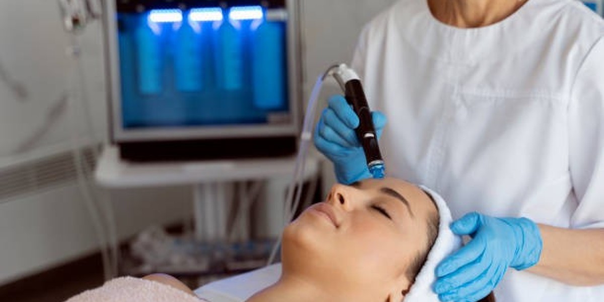 Step-by-Step Guide to Hydrafacial Treatment in Dubai