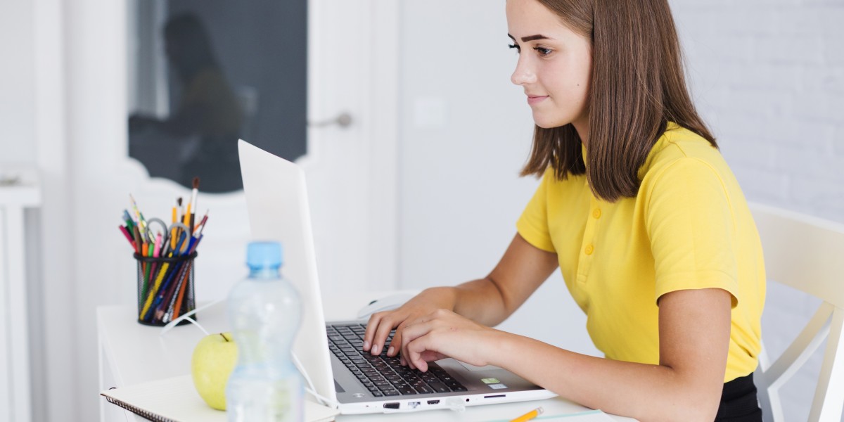 How Can Thesis Writing Services Save Time and Reduce Research Stress?