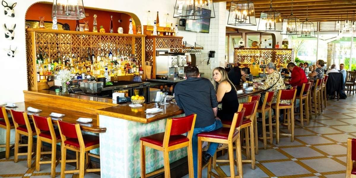 Unique Things to Do for Valentine’s Day and Best Lunch Specials