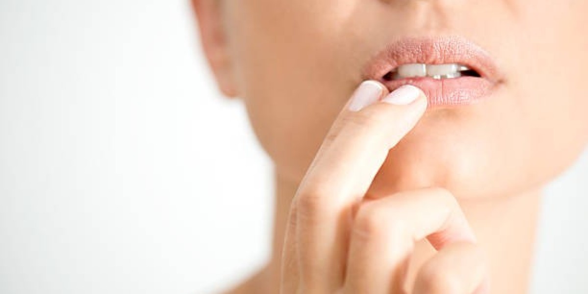 Lip Lightening in Dubai: Achieving a Youthful, Radiant Smile