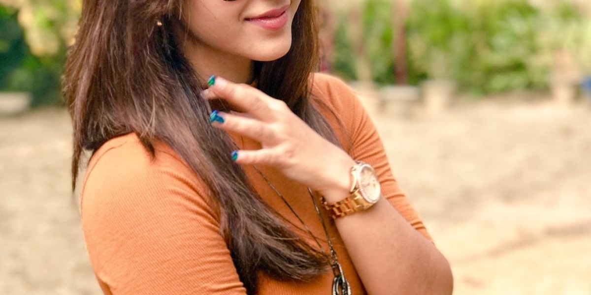 Why Should You Choose Kolkata Call Girl Services?